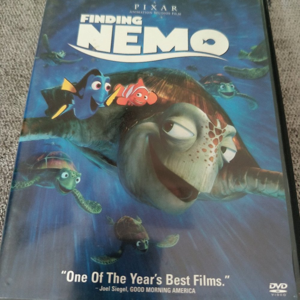 Walt Disney Pixar Finding Nemo 2 DVD set